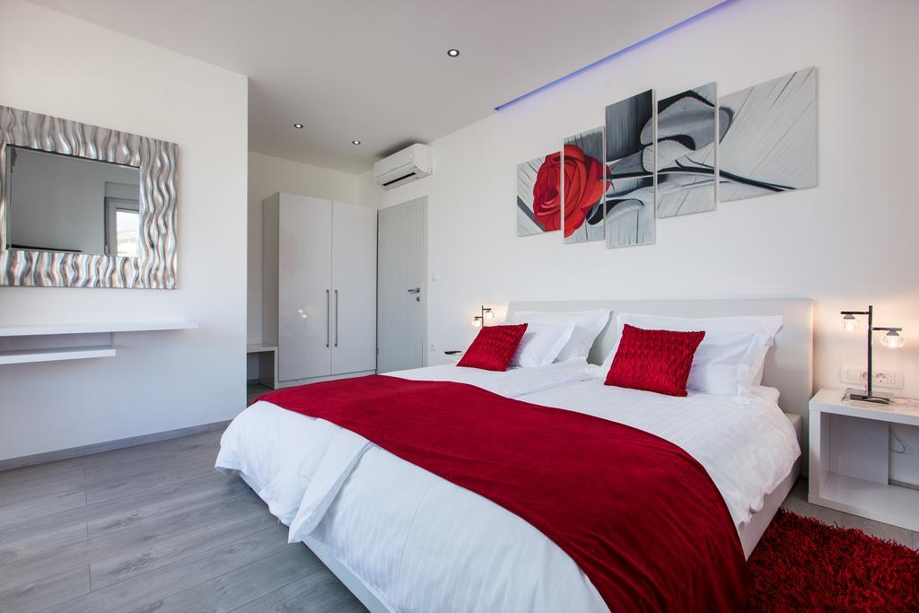 Villa Palladium Макарска Номер фото